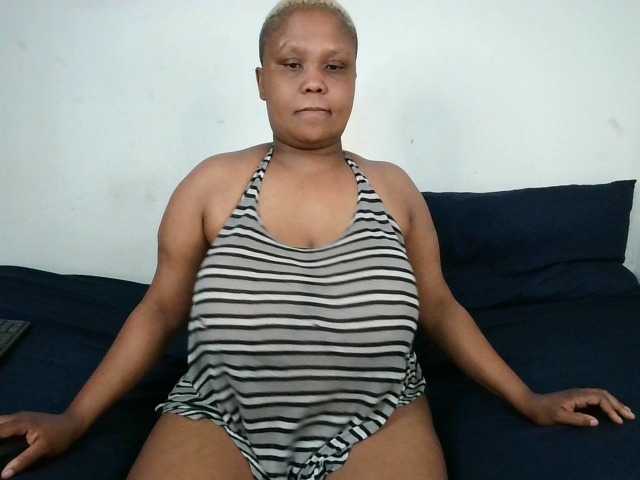 BIGTITTISXX's BongaCams show and profile