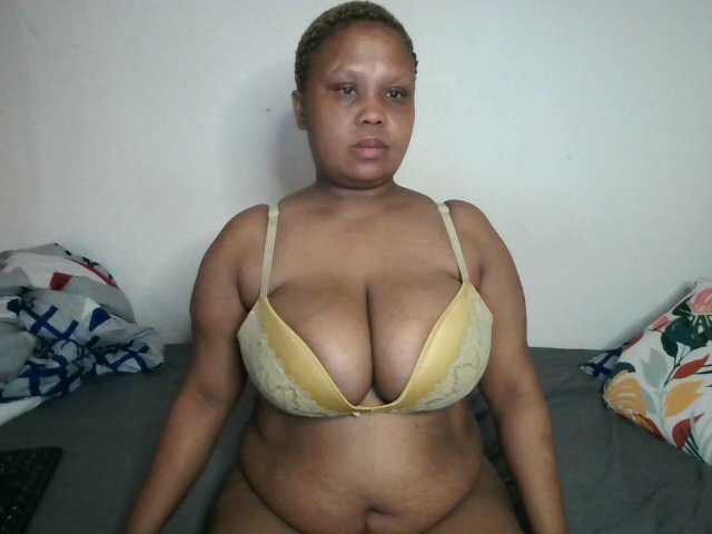  BIGTITTISXX chat room