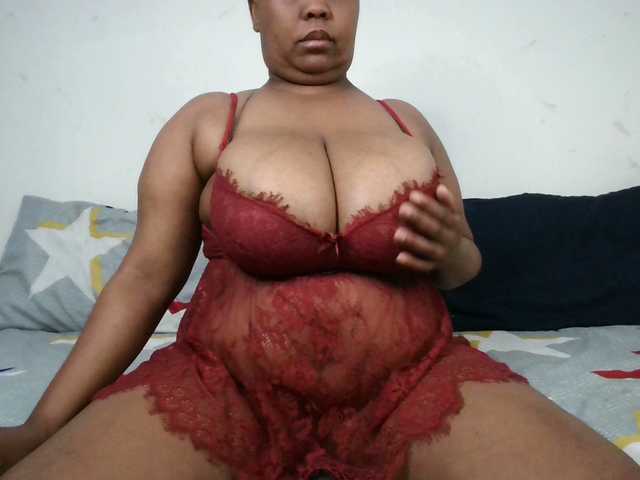 BIGTITTISXX's BongaCams show and profile