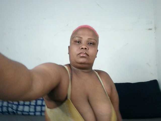 BIGTITTISXX's BongaCams show and profile