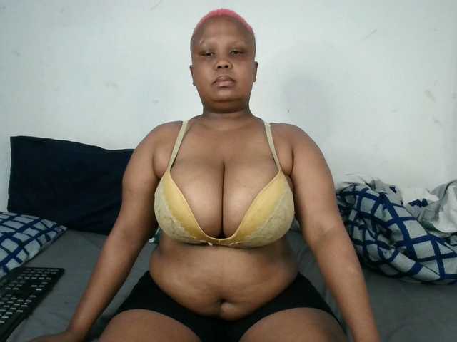 BIGTITTISXX's BongaCams show and profile