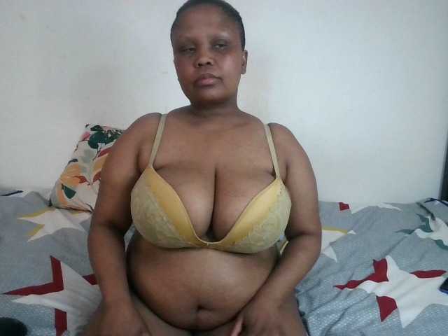 Offline BIGTITTISXX on BongaCams