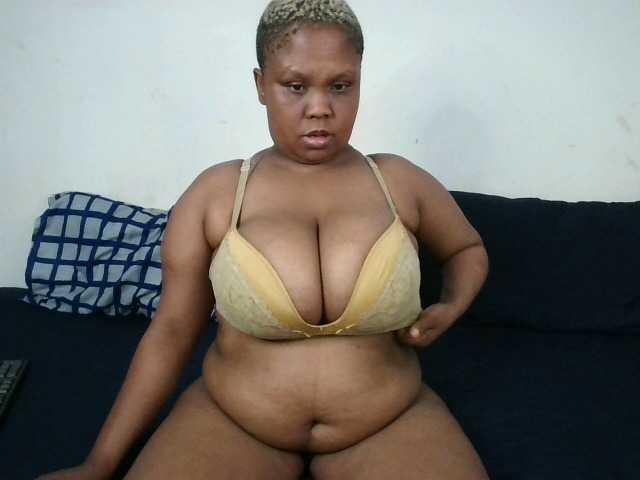 BIGTITTISXX's BongaCams show and profile