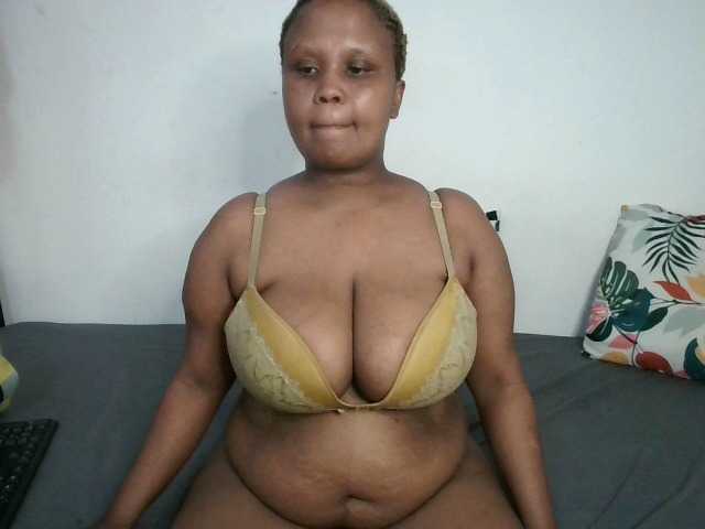  BIGTITTISXX chat room