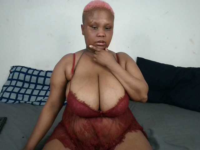 BIGTITTISXX's BongaCams show and profile