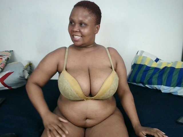  BIGTITTISXX chat room