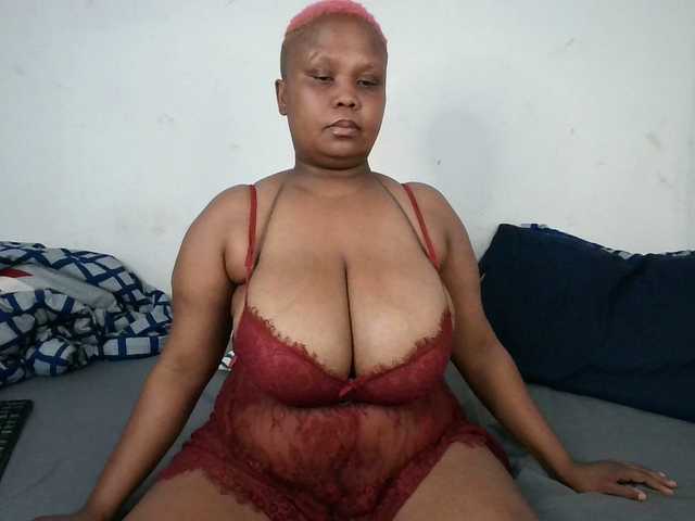 BIGTITTISXX's BongaCams show and profile