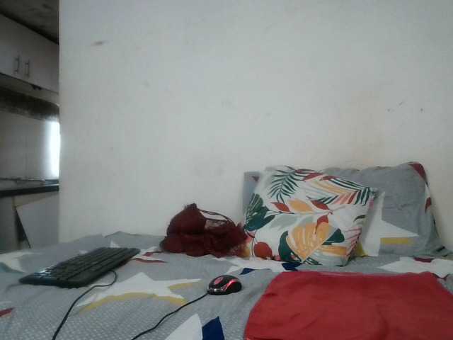 BIGTITTISXX's BongaCams show and profile