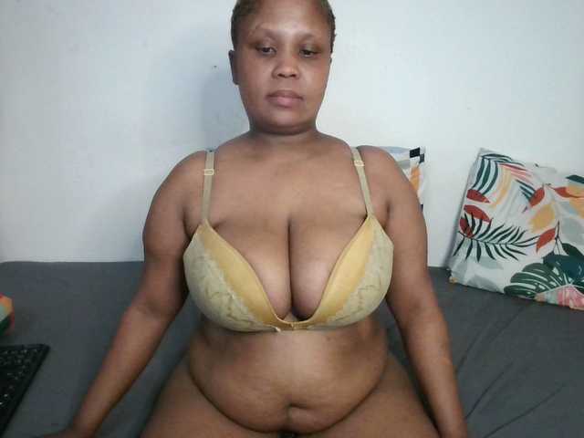  BIGTITTISXX chat room
