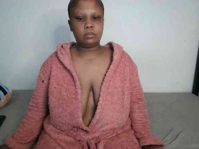 BIGTITTISXX webcam