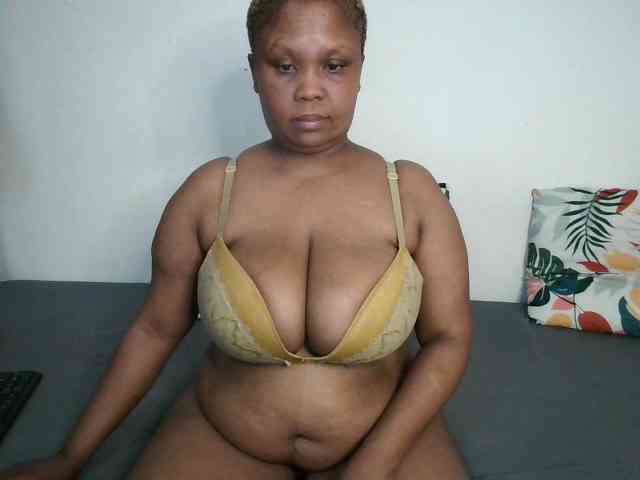 BIGTITTISXX