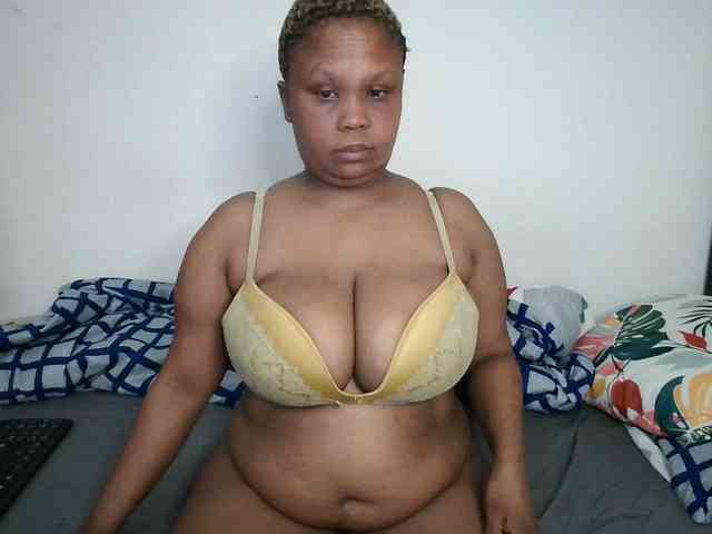 BIGTITTISXX webcam