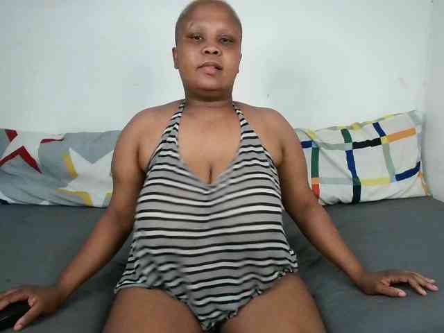 BIGTITTISXX BIGTITTISXX