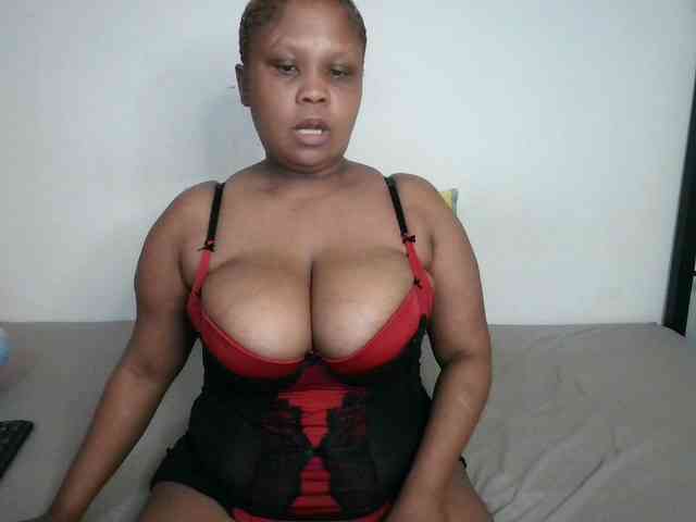 BIGTITTISXX webcam