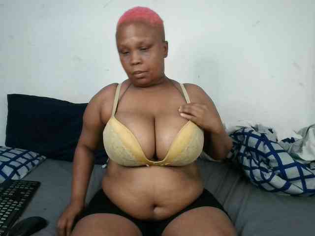 BIGTITTISXX BIGTITTISXX