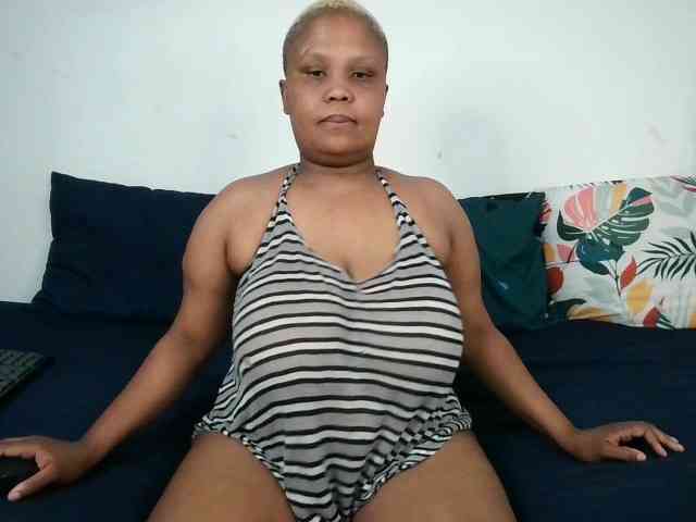 BIGTITTISXX BIGTITTISXX