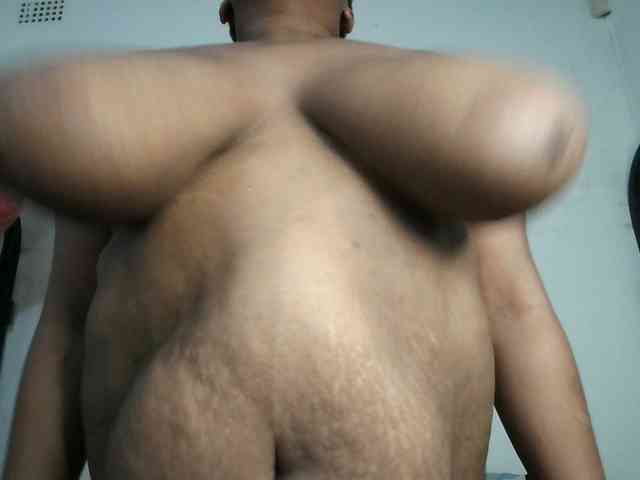 BIGTITTISXX webcam