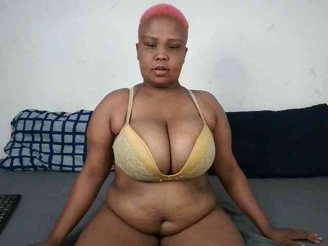 BIGTITTISXX BIGTITTISXX