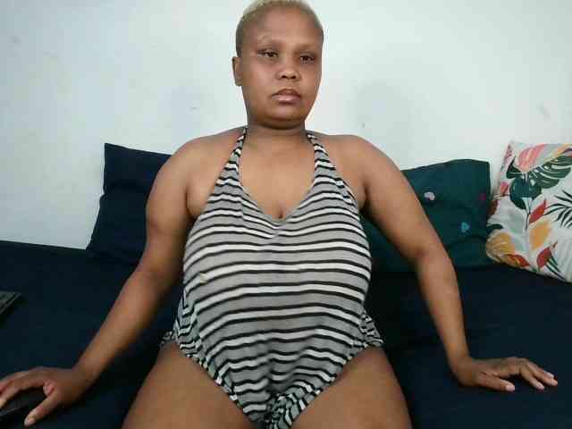 BIGTITTISXX BIGTITTISXX