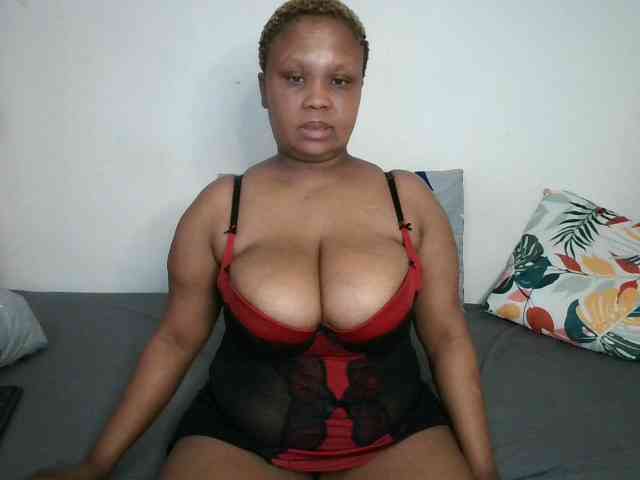 BIGTITTISXX Live Webcam on BongaCams