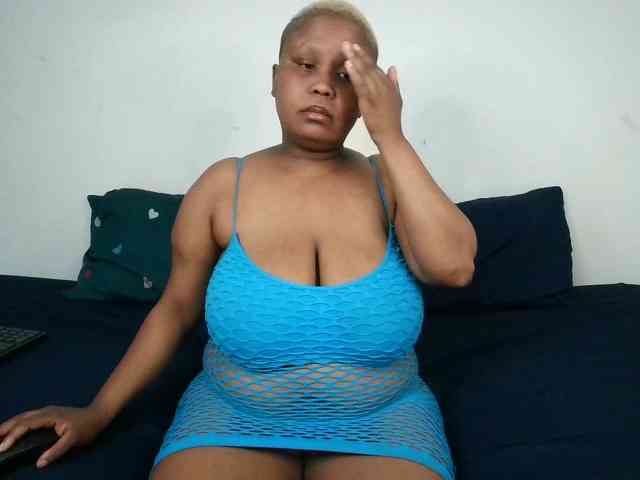 BIGTITTISXX BIGTITTISXX