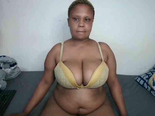 BIGTITTISXX webcam