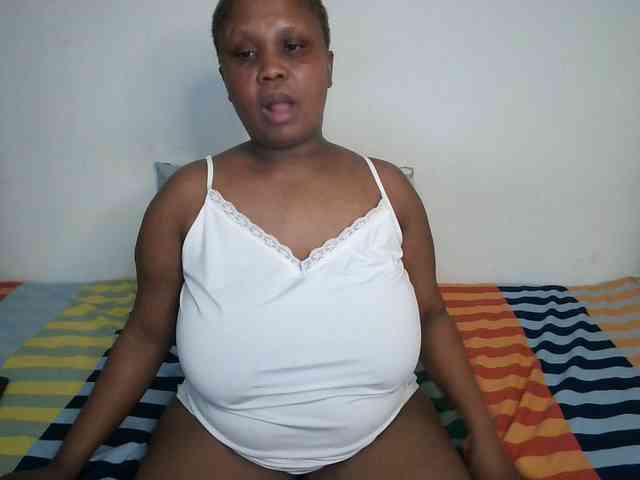 BIGTITTISXX webcam