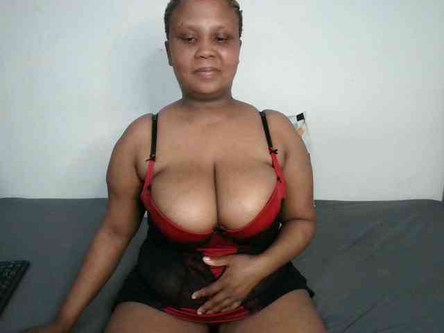 BIGTITTISXX webcam