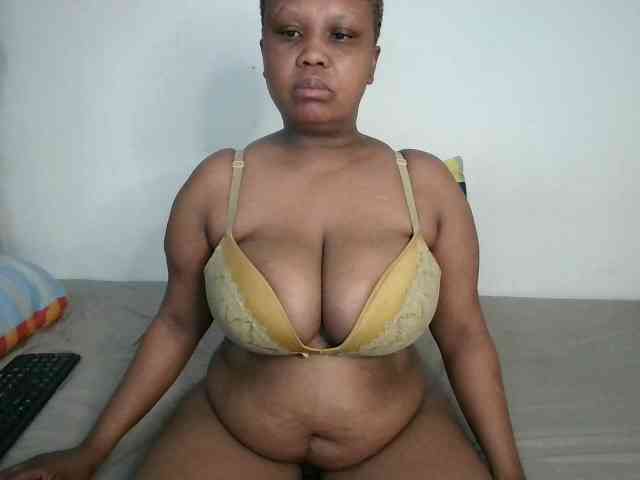 BIGTITTISXX webcam