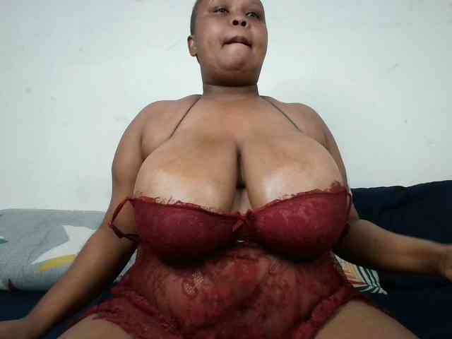 BIGTITTISXX BIGTITTISXX