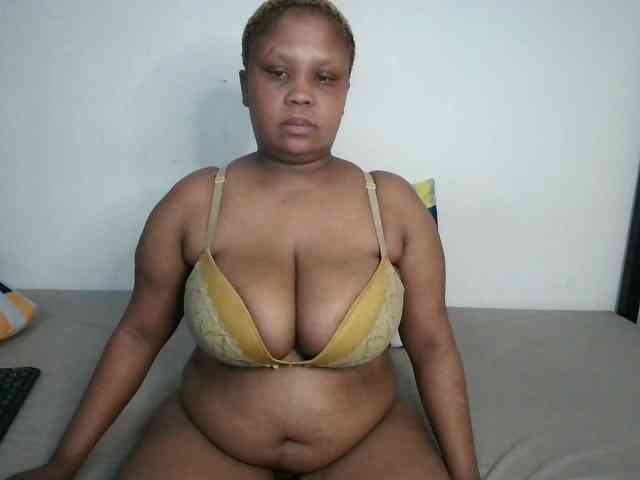 BIGTITTISXX webcam