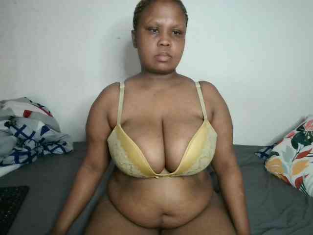 BIGTITTISXX webcam