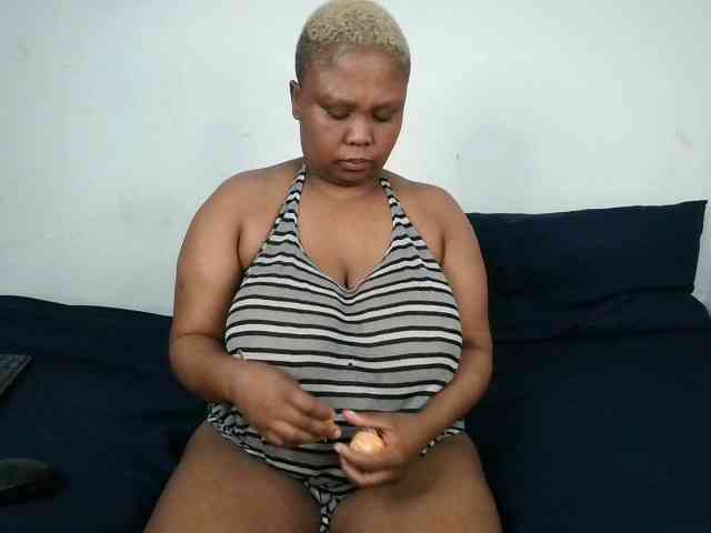 BIGTITTISXX BIGTITTISXX