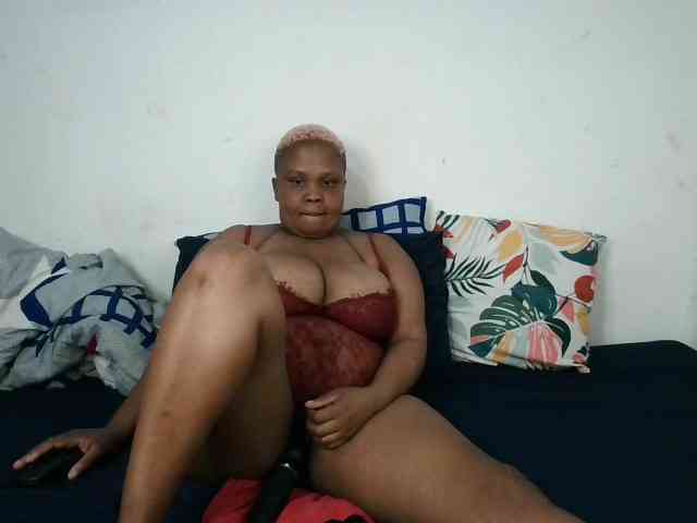 BIGTITTISXX Live Webcam on BongaCams