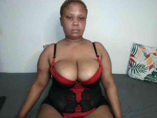 BIGTITTISXX