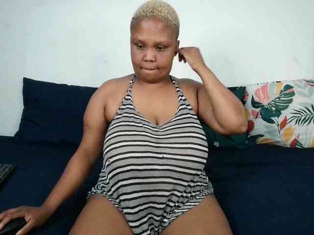 BIGTITTISXX BIGTITTISXX