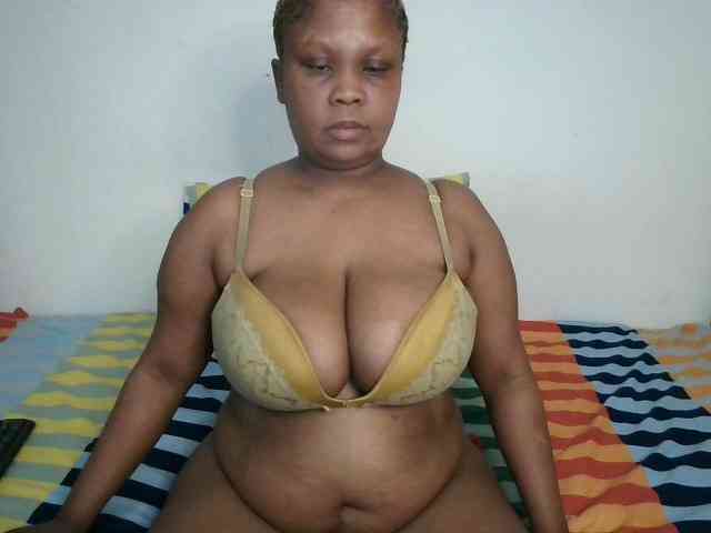 BIGTITTISXX webcam