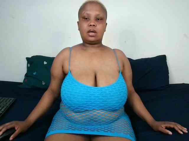 BIGTITTISXX BIGTITTISXX