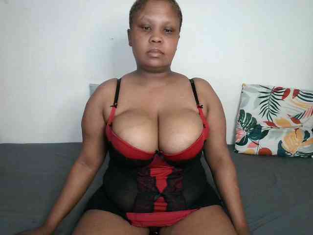 BIGTITTISXX