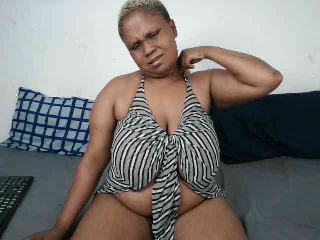 BIGTITTISXX BIGTITTISXX