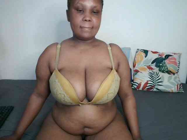 BIGTITTISXX