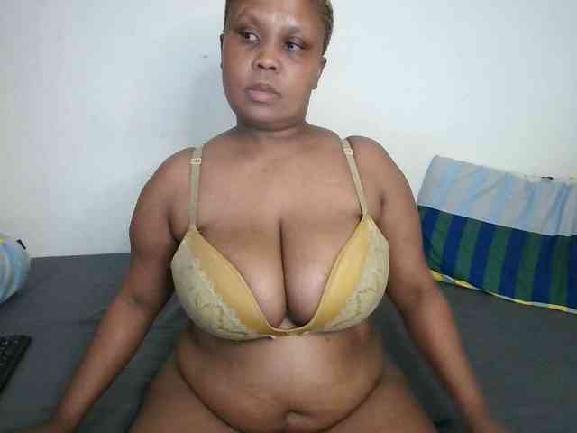 BIGTITTISXX webcam
