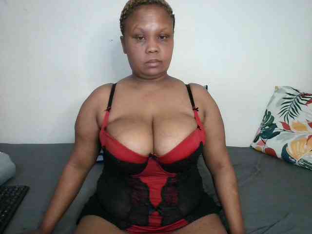 BIGTITTISXX
