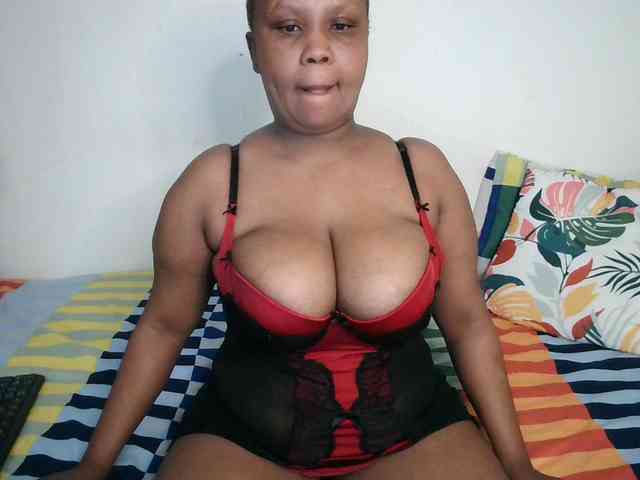 BIGTITTISXX