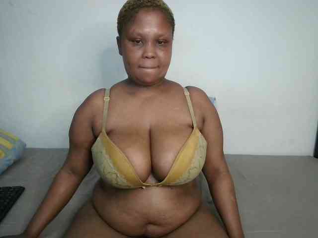 BIGTITTISXX webcam