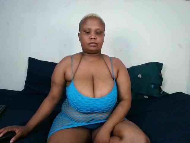 BIGTITTISXX BIGTITTISXX