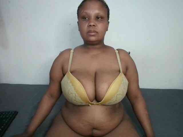 BIGTITTISXX