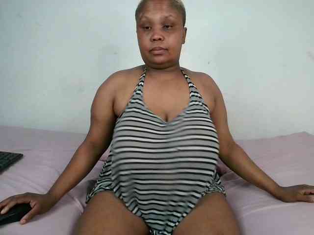 BIGTITTISXX BIGTITTISXX