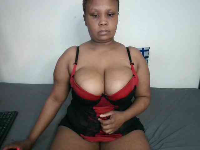 BIGTITTISXX webcam
