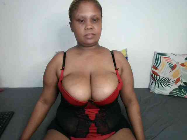 BIGTITTISXX